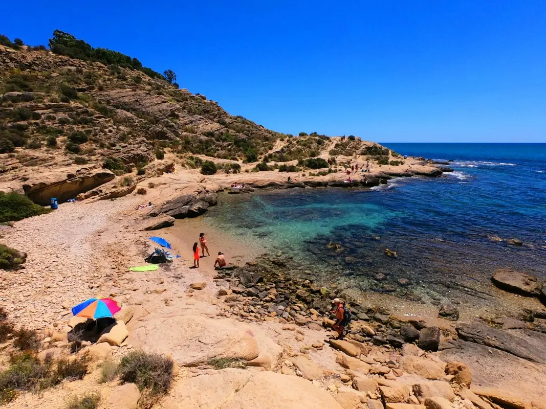 Cala Cantalar, Alicante: The Complete Guide to This Quiet City Cove