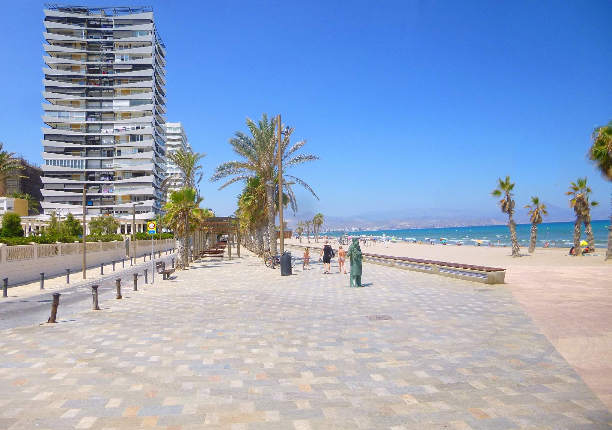 Blue Flag Beaches in Spain 2026: What the Award Measures, and Why the Best Coves Don’t Have One