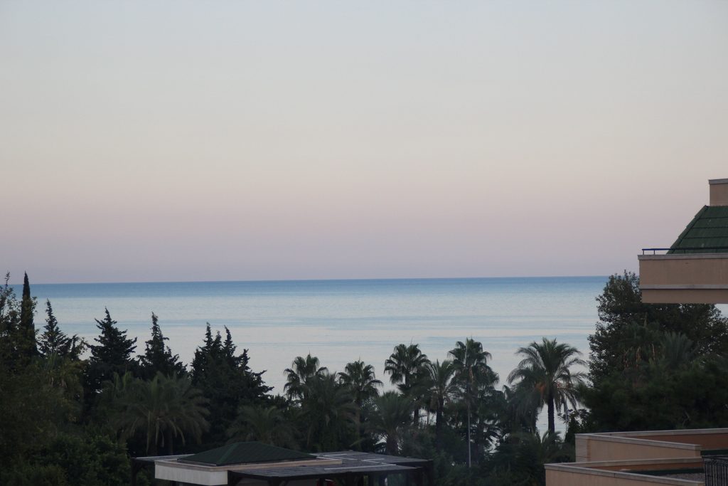 Buying property in Spain: apartment with a Mediterranean sea view