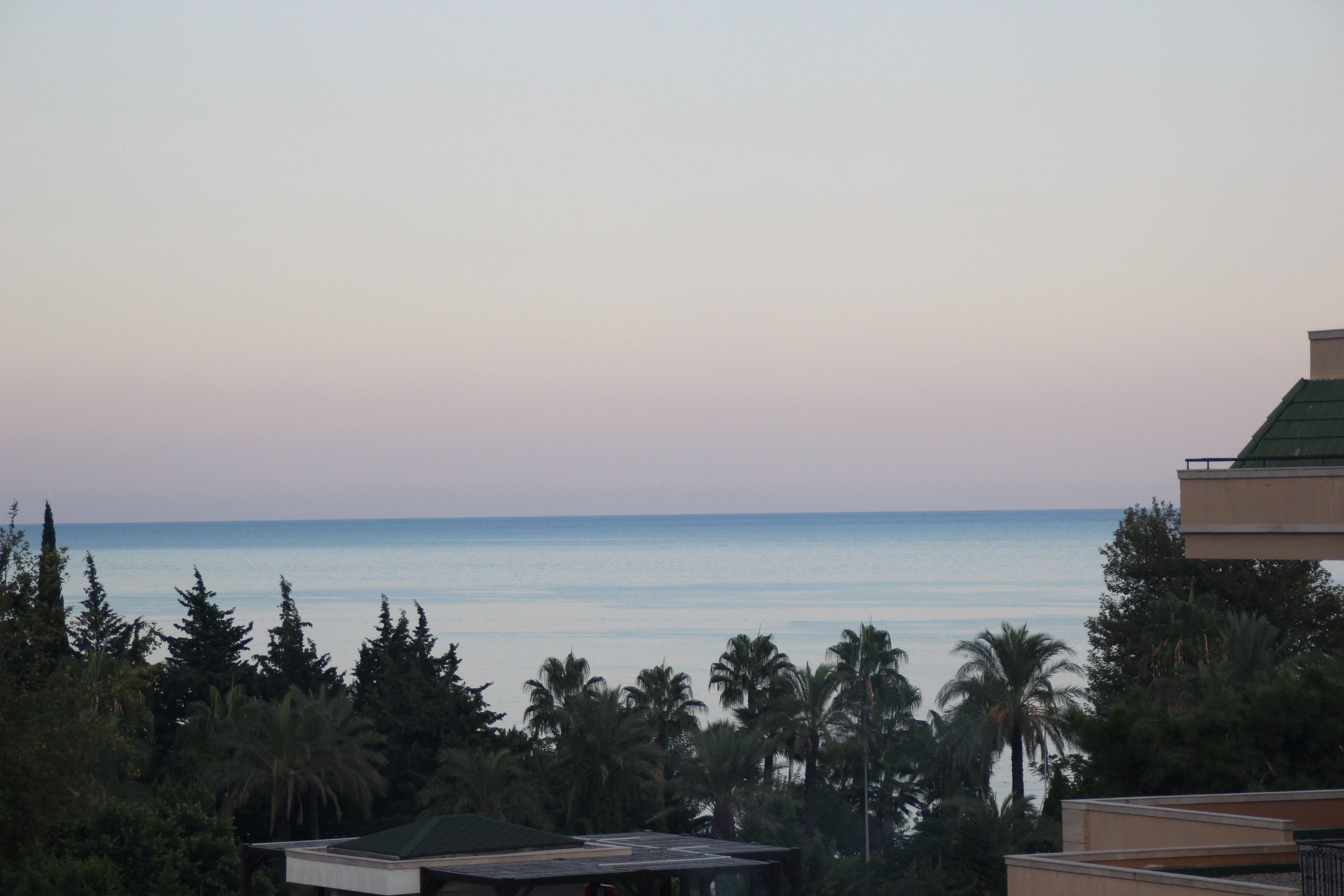 Buying Property in Spain as an American: The Real Cost of a Beach Apartment (2026)