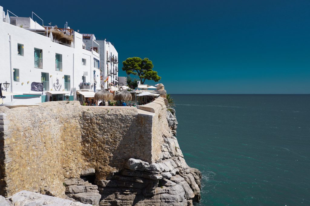 Apartment building by the sea in Spain, financed with a Spanish mortgage